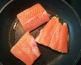 Foto del paso 8 de la receta Salmón fresco en cama de crema de espárragos verdes