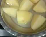 A picture of step 4 of Sindhi makhana curry.