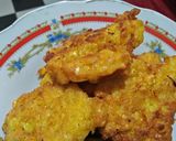 Foto langkah ke 2 dari resep Dadar jagung bumbu kencur.