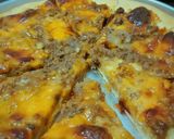 Foto langkah ke 6 dari resep Meat & Cheese Pizza.