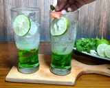 Foto langkah ke 6 dari resep Es Mojito Selasih (199).