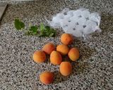 Foto del passaggio 1 della ricetta Sorbetto veloce di albicocche e menta