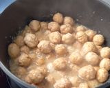 A picture of step 5 of Meatballs in Onion Sauce.