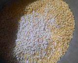 A picture of step 1 of Frozen masha daal pakore.
