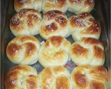 A picture of step 2 of Knotted rolls.