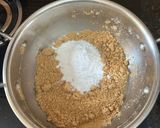 A picture of step 7 of Panjiri (Bhog prasadam).