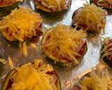 Cukkini mini “pizza” recept fázis 3 fotója