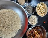 A picture of step 1 of Peanuts Til ladoo.