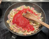 A picture of step 3 of 🍝 Amatriciana, like tomato sauce pasta.