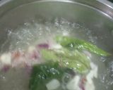 Foto langkah ke 2 dari resep Sayur Bening Bayam Lengkuas.