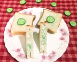 A picture of step 4 of Curd Cucumber Sandwich.