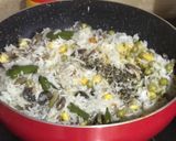 A picture of step 5 of Garlic Mushrooms Green Peas and Sweet-Corn Fried Rice.