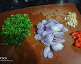 A picture of step 3 of Chicken fried rice.