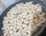 Foto langkah ke 2 dari resep Kacang Mede Goreng Gurih.
