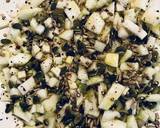 Chou rave avec graines de courge et tournesol étape de la recette 2 photo