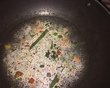 கோதுமை ரவா கிச்சடி(wheat rava kichdi recipe in tamil) ரெசிபி ஸ்டேப் 2 புகைப்படம்