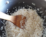 Foto del paso 3 de la receta: Risotto a la parmesana 😋