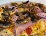 Foto del paso 4 de la receta: Tortipizza funghi: champiñón jamón y queso
