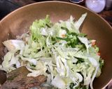 รูปขั้นตอนการทำที่ 4 ของ เส้นหมี่ผัดซีอิ๊วหมูสับผักรวม