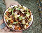 A picture of step 4 of Spicy 🔥 aloo chana chat.