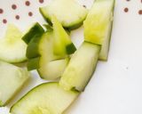 A picture of step 1 of Tofuu green salad.