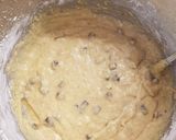 A picture of step 6 of Banana chocolate chip muffins.