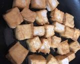 Hình bước làm 1 của món Đậu hủ kho tương hột