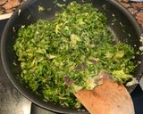 Foto del paso 2 de la receta Buñuelos de escarola