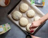 Une image de l'étape 17 de Buns au saumon et épinards.