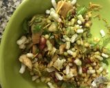 A picture of step 7 of Namkeen ki jhatpat bhel.