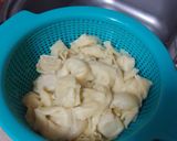 Foto del paso 2 de la receta: Pansotti (pasta) al queso
