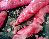 Foto langkah ke 1 dari resep Cenil Merah Putih ala Mbak Nur Endah.