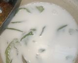 Foto langkah ke 2 dari resep Lemper Bunga Telang isi Ayam.
