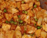 आलू मटर की सब्जी (Aloo Matar ki sabzi recipe in hindi) रेसिपी चरण 2 फोटो