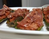 Foto del paso 5 de la receta: Barcas de Pimiento Verde Rellenas de Pollo a la Pimienta con Jamón