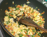 Foto langkah ke 1 dari resep Nasi Goreng Hongkong Teri Medan.