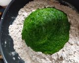 બાજરી ના લહસુની પરોઠા (Bajri Lasooni Paratha Recipe In Gujarati) રેસીપી સ્ટેપ3ફોટો