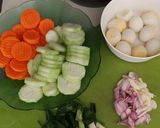 Foto langkah ke 1 dari resep Sup Oyong Campur.
