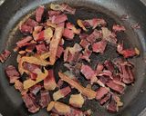 Foto del paso 2 de la receta: Espaguetis carbonara ibérica con trufa y aceite de cebollino