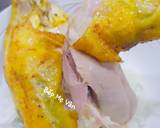 Hình bước làm 2 của món Gà Hấp Lá É Trắng Và Sả Chấm Muối Lá É Trắng