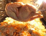 Une image de l'étape 4 de Poulet rôti à la rôtissoire avec plat au four.