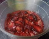 A picture of step 6 of Strawberry ice cream🍓🍨🍦🍓💁 Hope you all will love it......