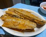 Foto langkah ke 4 dari resep Tulang Salmon Saus Asam Manis.