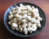 A picture of step 6 of Chilli Sugar Coated Peanuts.