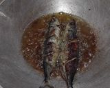 Foto langkah ke 1 dari resep Ikan Layang Kuah Kecap Pedas.