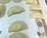 صورة لخطوة 2 من وصفة سمبوسك الاجبان بطريقتي 🌹