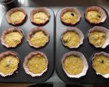 Foto del paso 3 de la receta Muffins con arándanos a la naranja y cobertura crujiente