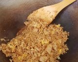 A picture of step 4 of Nasi Goreng Kampung (Kampung Fried Rice).