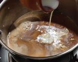 A picture of step 3 of Emirati milk tea (Chai karak).