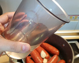 Foto del paso 2 de la receta: Chorizos al vino